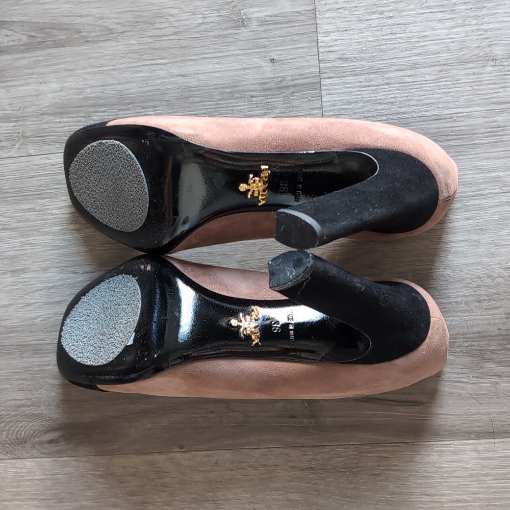 Prada Women's Black and Tan Heels - Picture 5 of 5